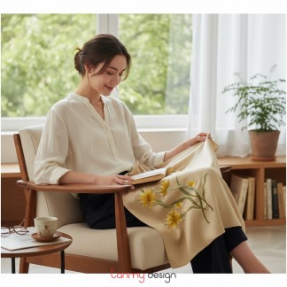 Khăn lụa 2 mặt  kem vàng thêu hoa xương rồng 40*200 cm